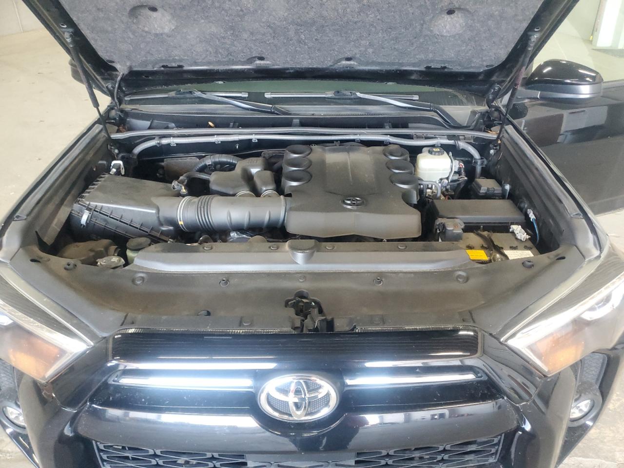 TOYOTA 4RUNNER SR5/SR5 PREMIUM