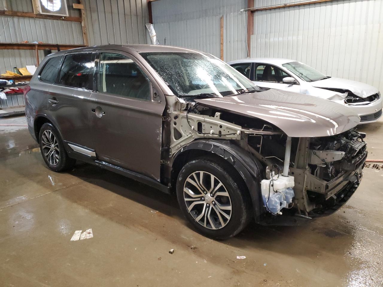 MITSUBISHI OUTLANDER ES