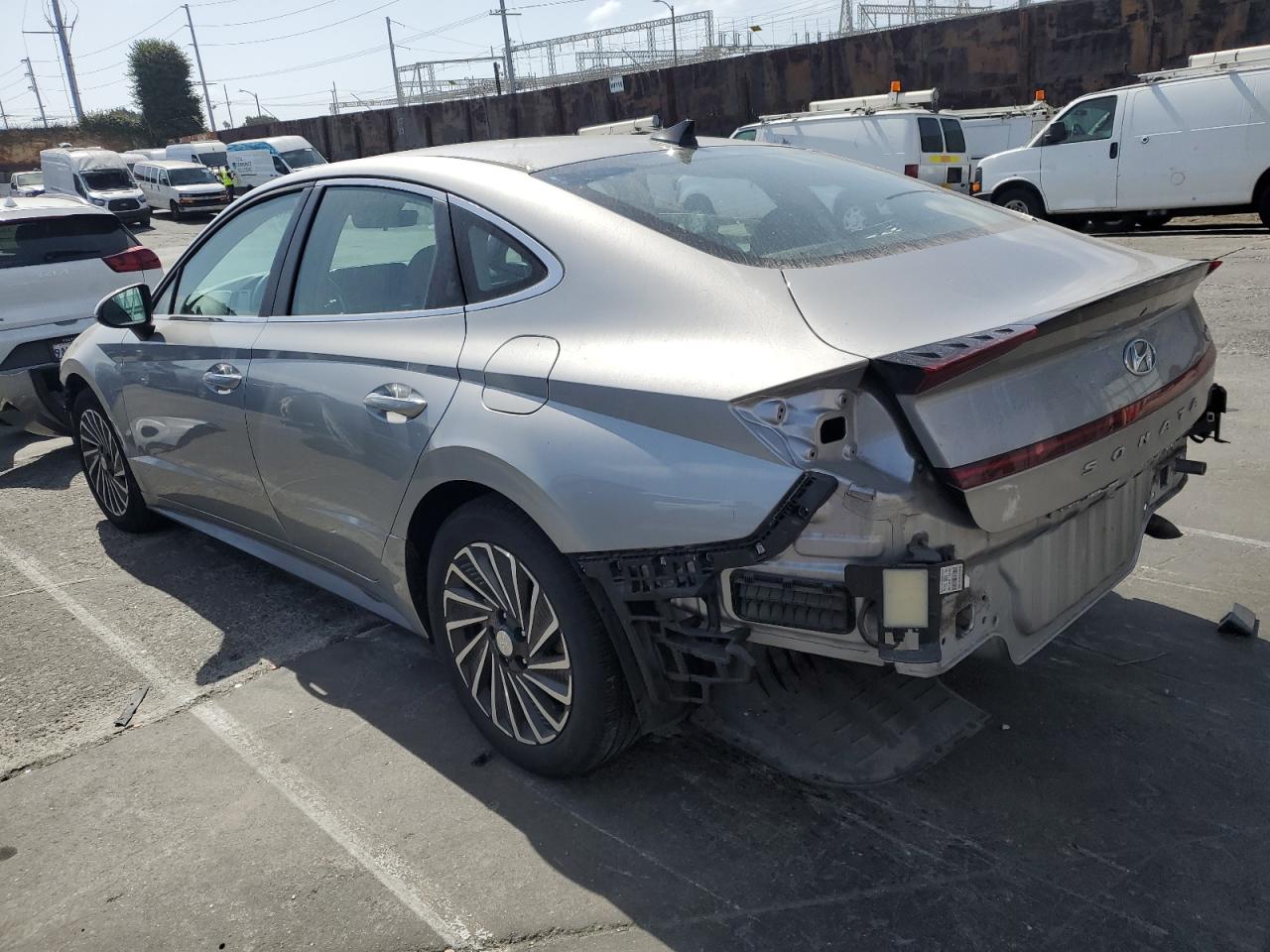 HYUNDAI SONATA HYBRID