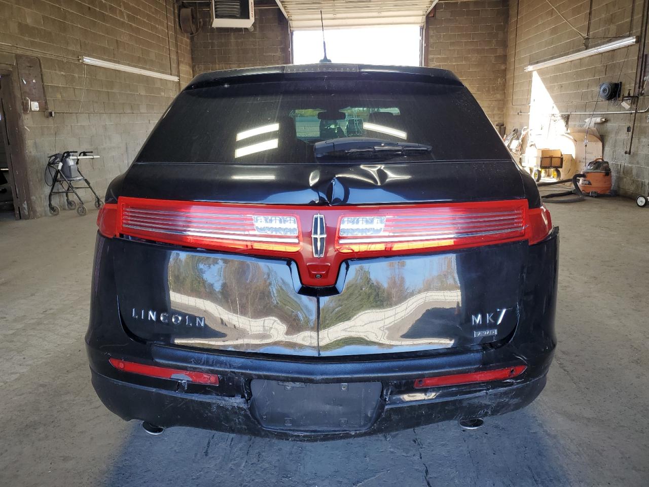 LINCOLN MKT