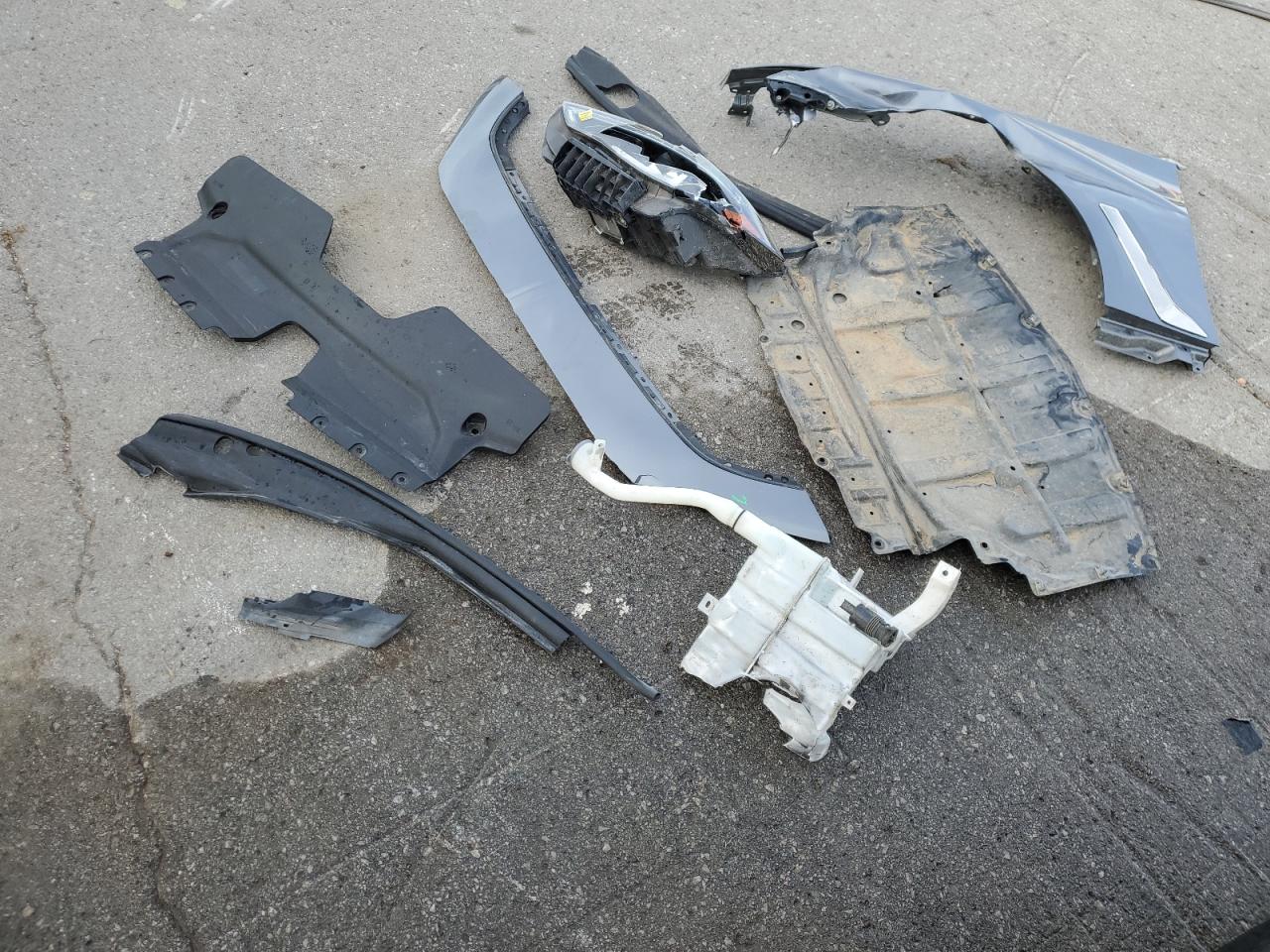 INFINITI Q60 PREMIUM