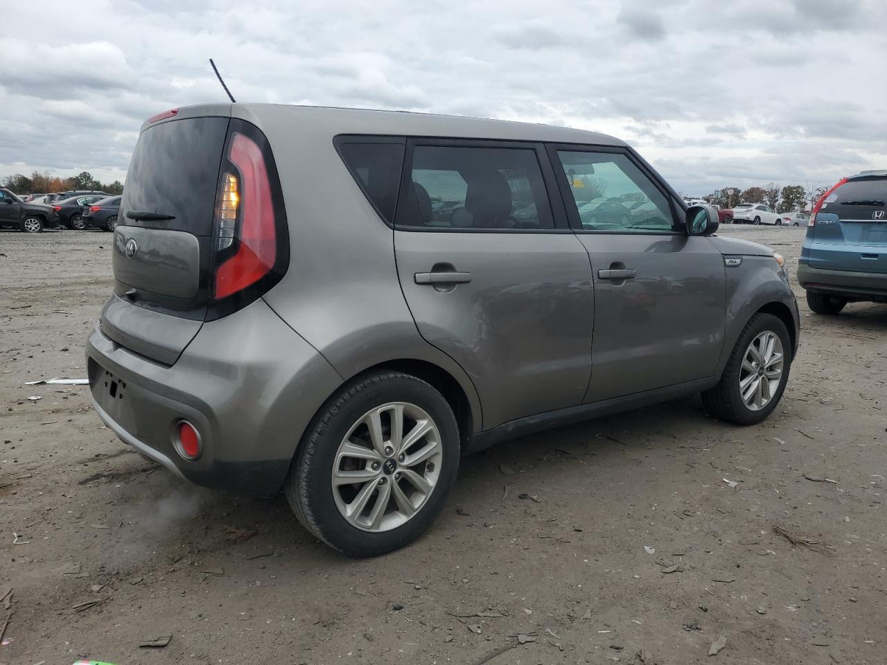 KIA SOUL +