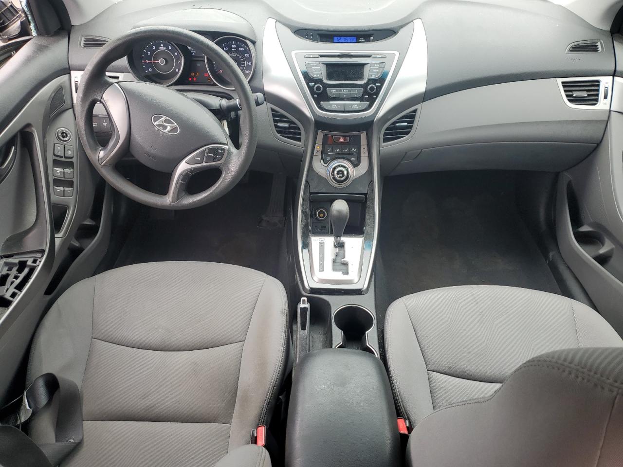 HYUNDAI ELANTRA GLS
