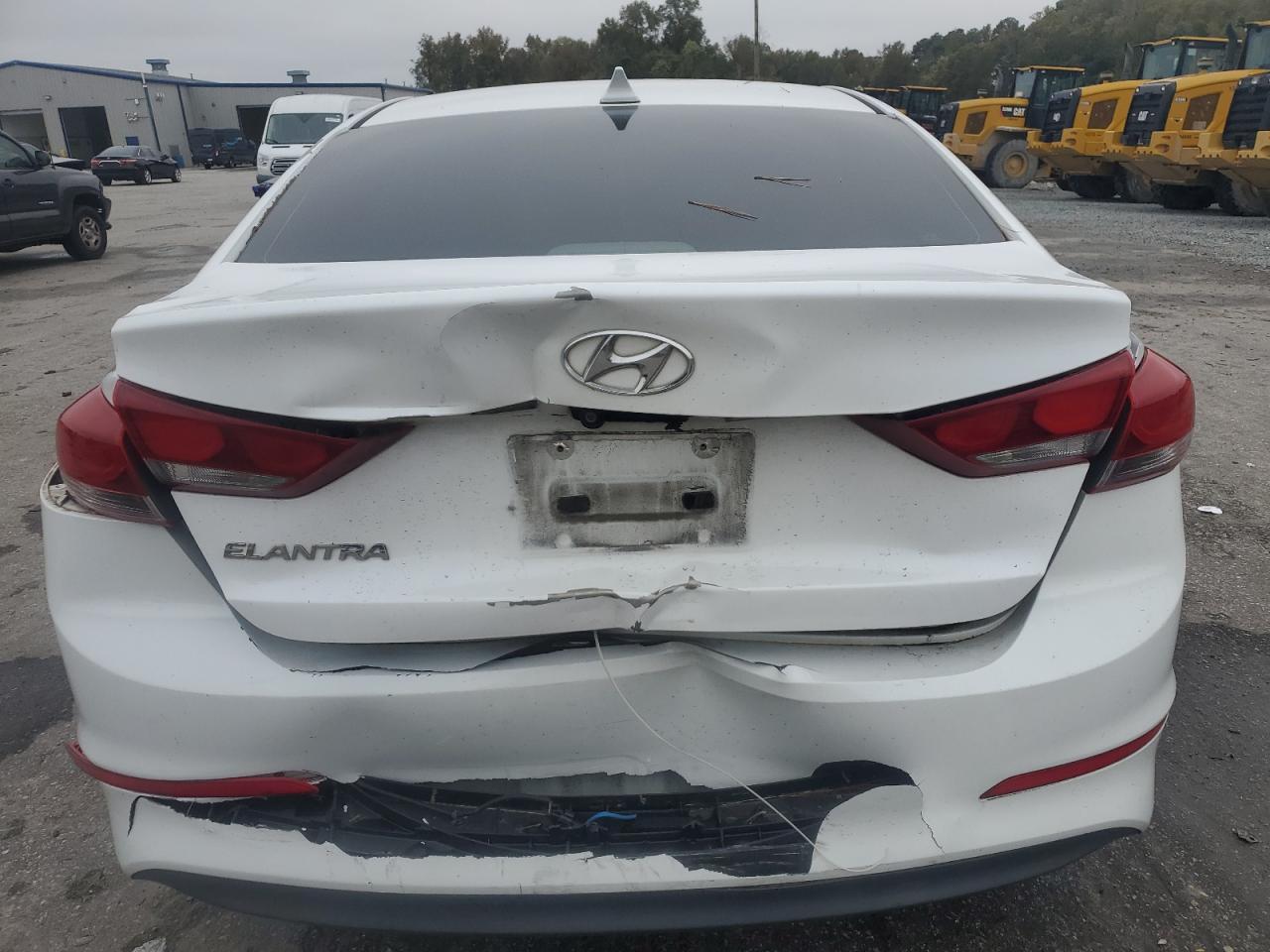 Lot #3301767326 2017 HYUNDAI ELANTRA SE