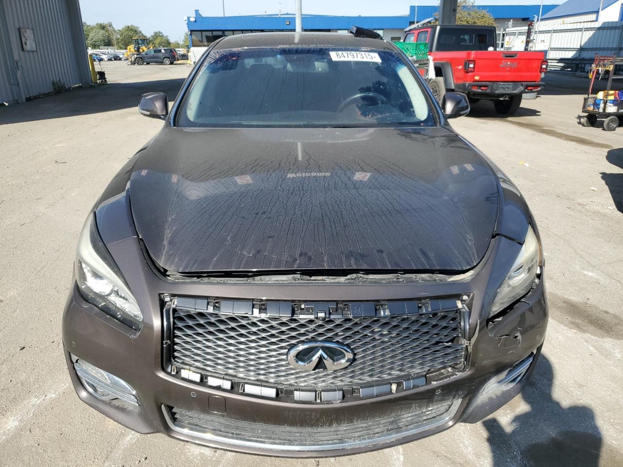 INFINITI Q70 3.7