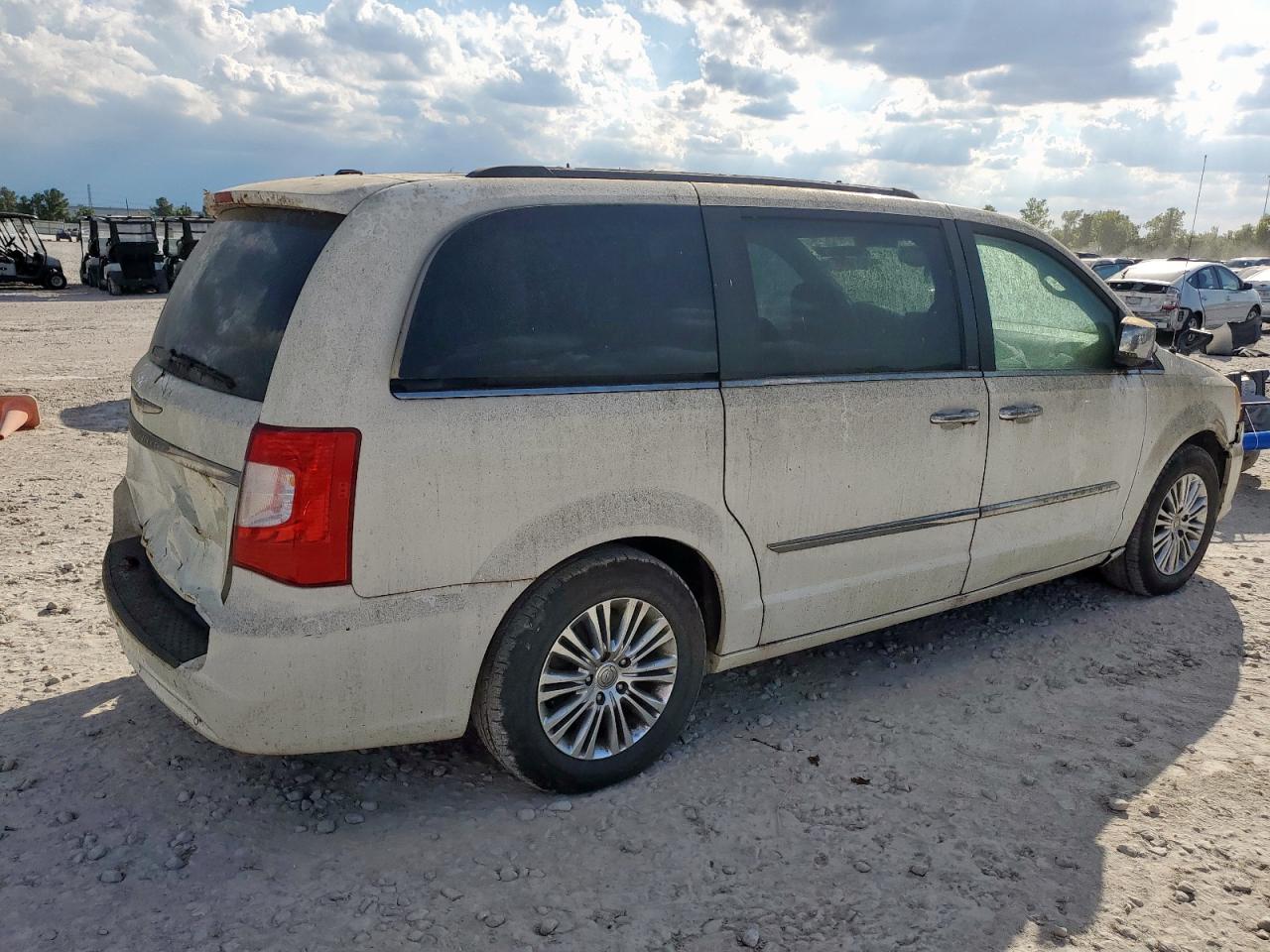 CHRYSLER TOWN & COUNTRY TOURING L
