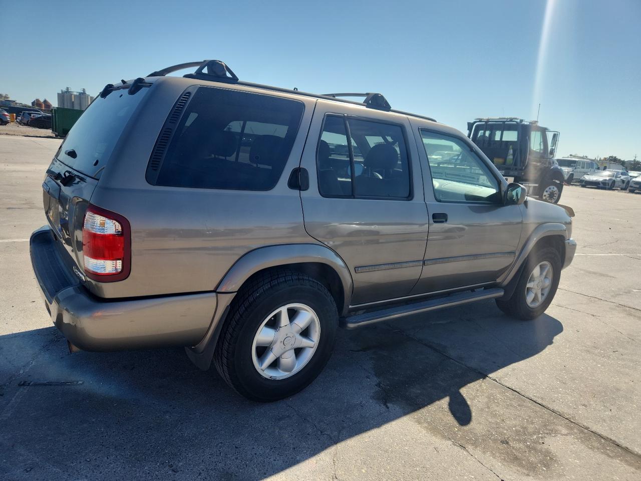 Lot #3316759412 2001 NISSAN PATHFINDER