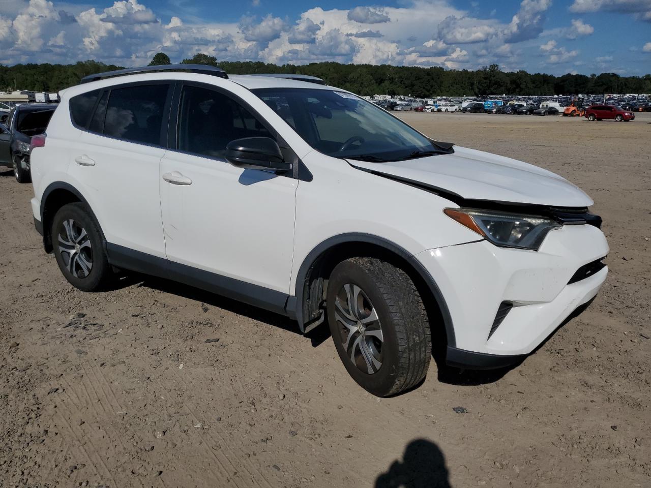 TOYOTA RAV4 LE