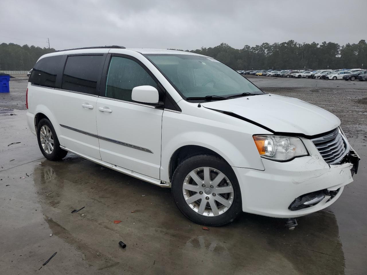 CHRYSLER TOWN & COUNTRY TOURING