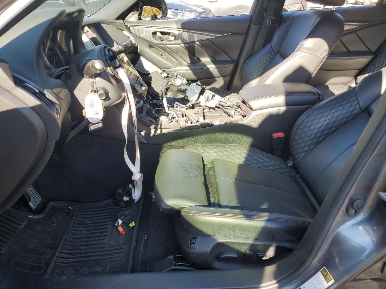 INFINITI Q50 RED SPORT 400