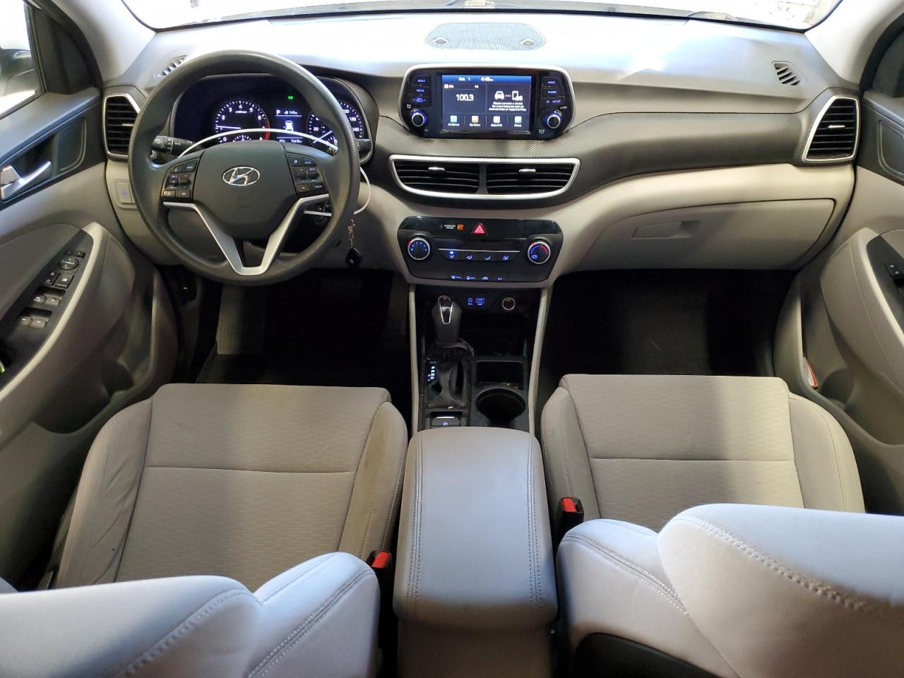 HYUNDAI TUCSON SE
