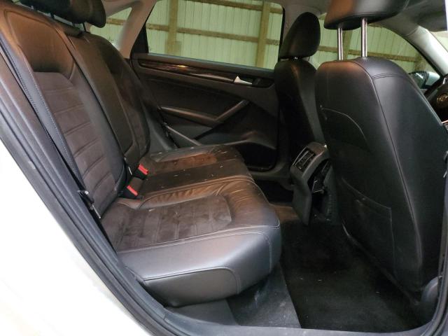 2015 VOLKSWAGEN PASSAT SEL - 1VWCV7A30FC076452