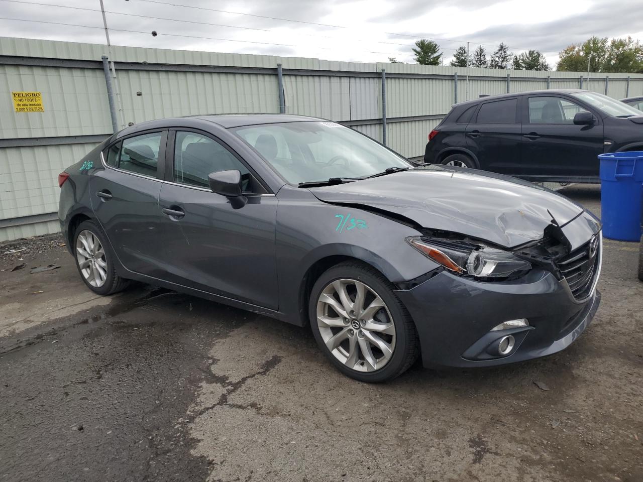 MAZDA 3 GRAND TOURING