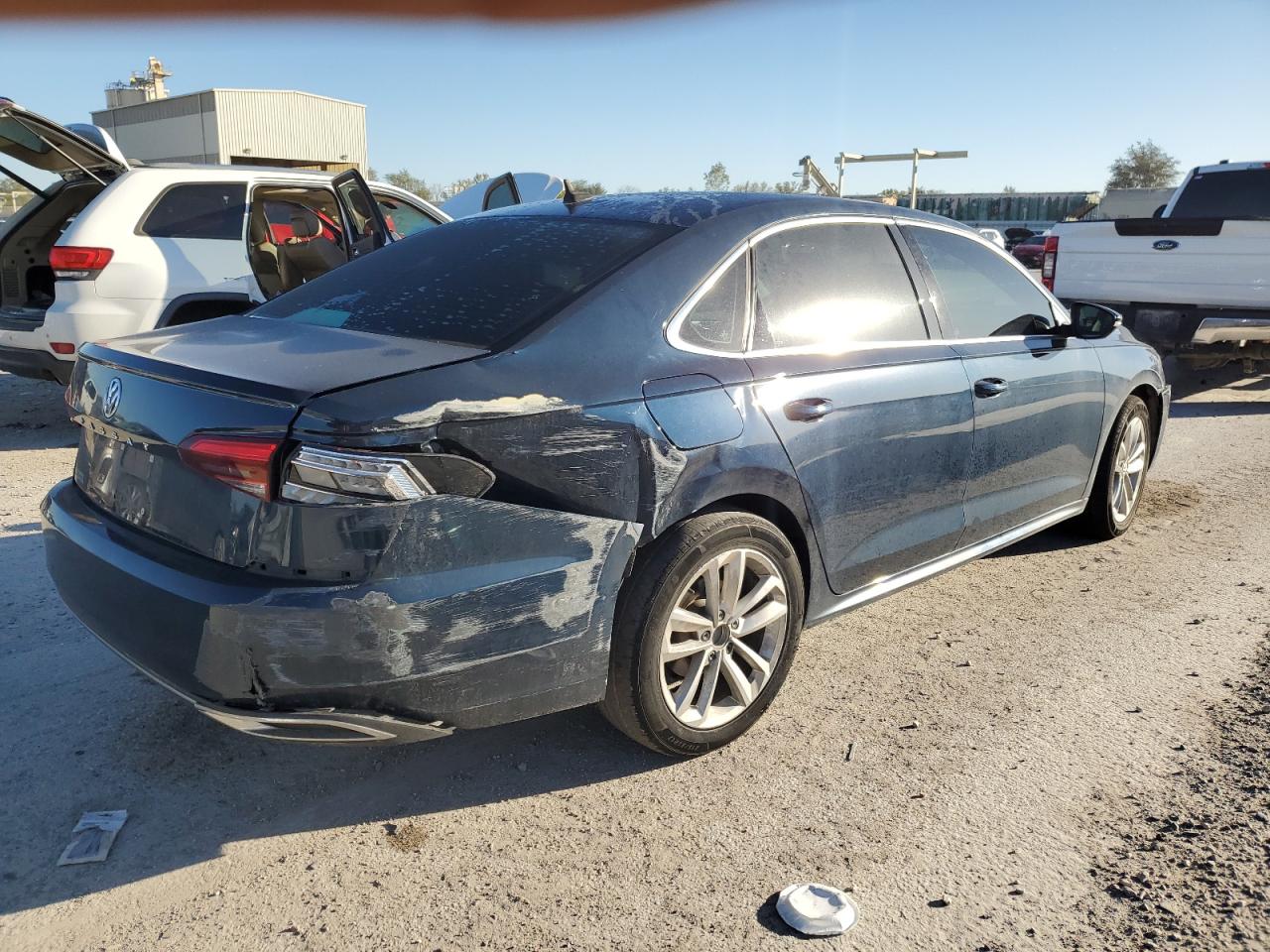 VOLKSWAGEN PASSAT SE