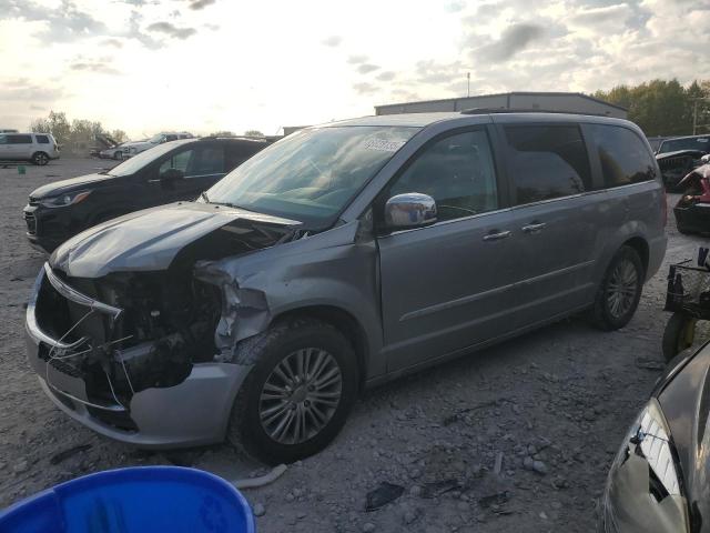 2015 CHRYSLER TOWN & COU - 2C4RC1CG0FR655948