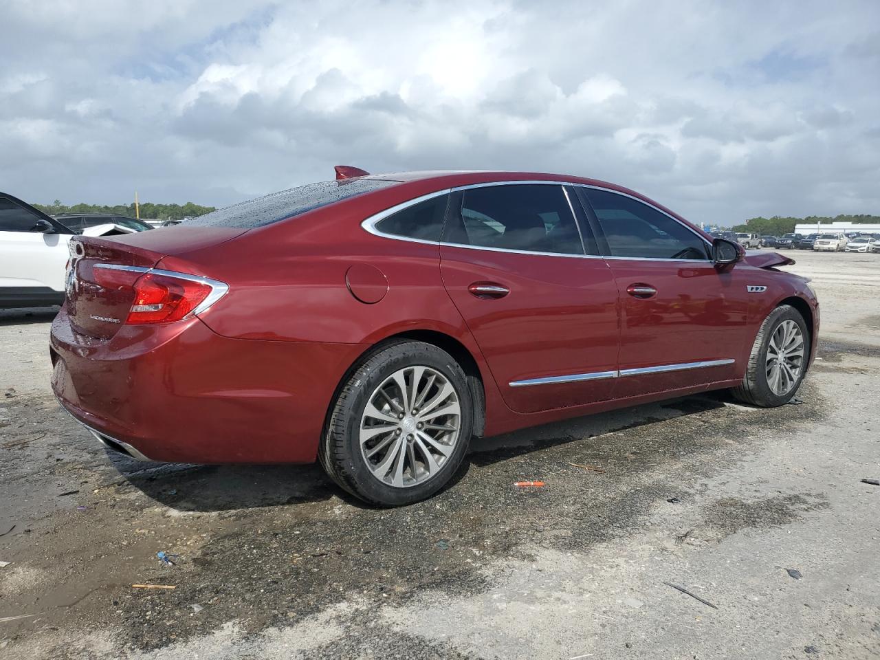 BUICK LACROSSE ESSENCE