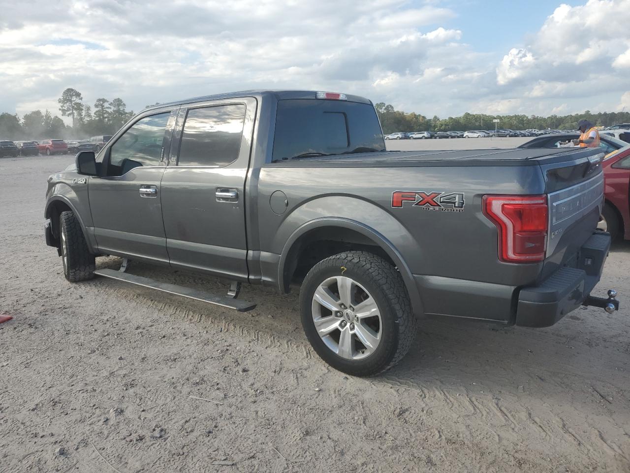 FORD F-150 SUPERCREW