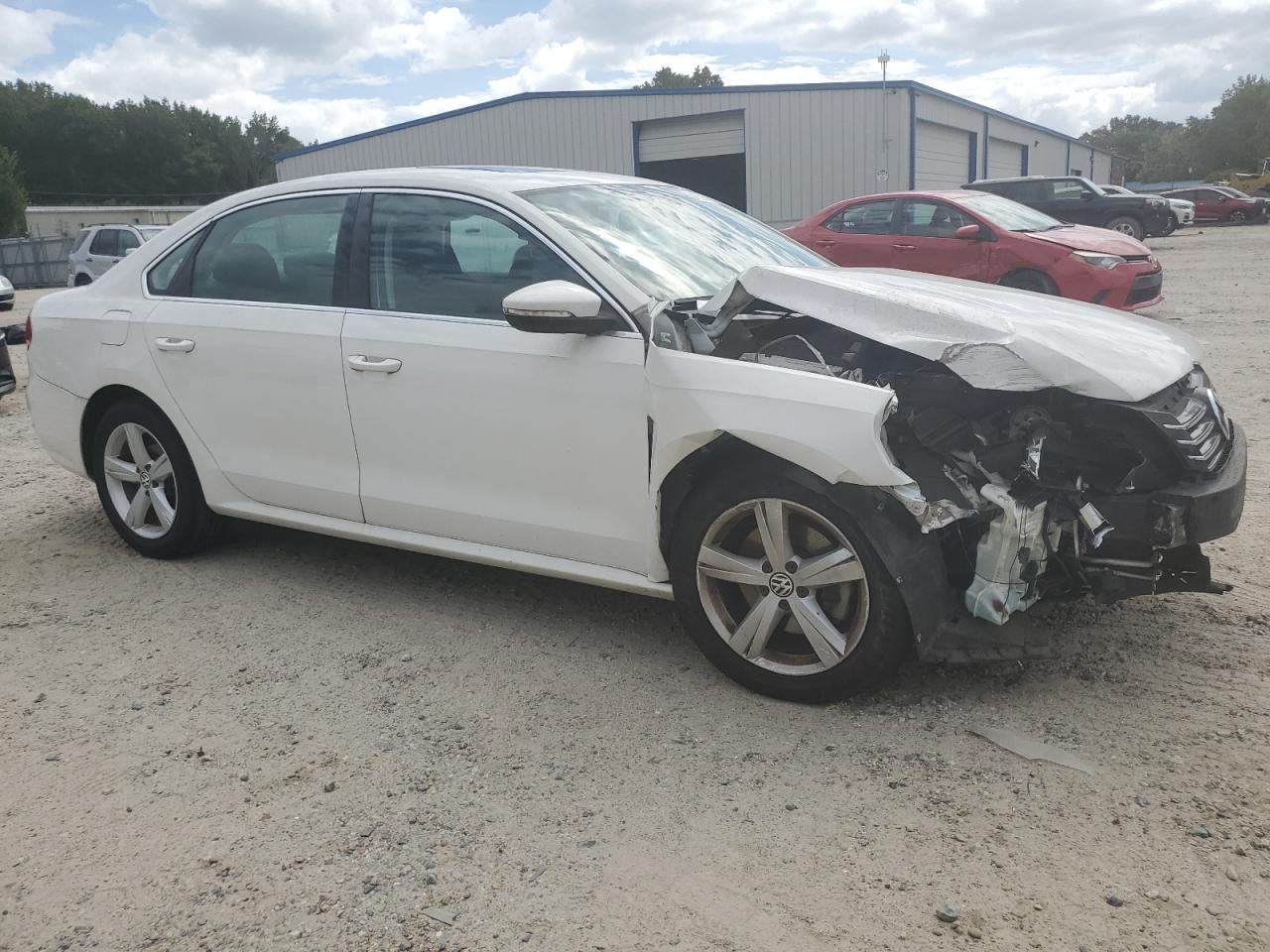 VOLKSWAGEN PASSAT SE