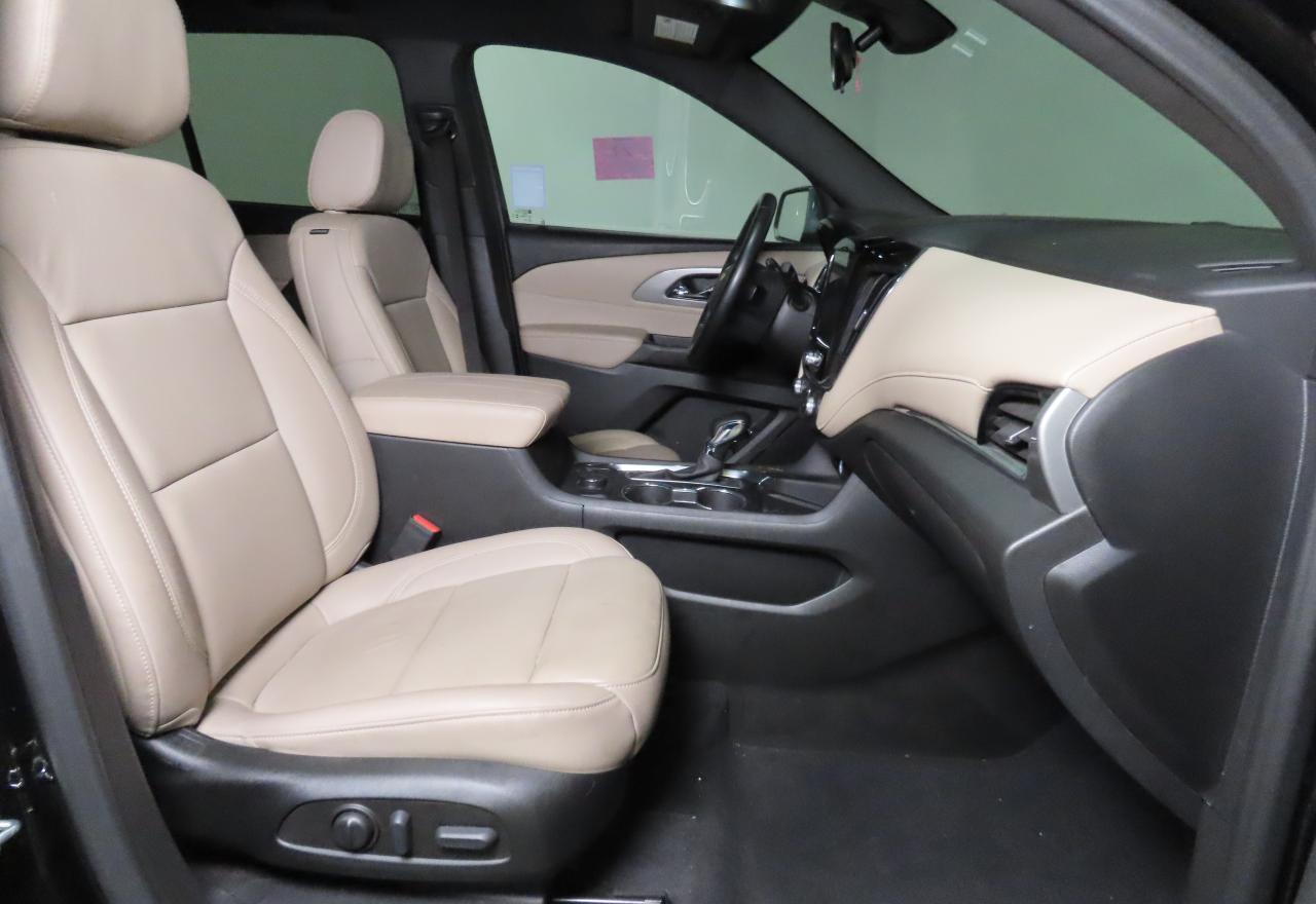 CHEVROLET TRAVERSE LT