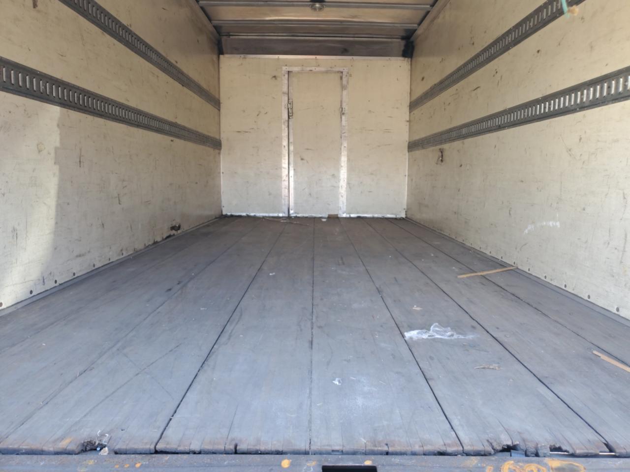 FORD ECONOLINE E450 SUPER DUTY CUTAWAY VAN