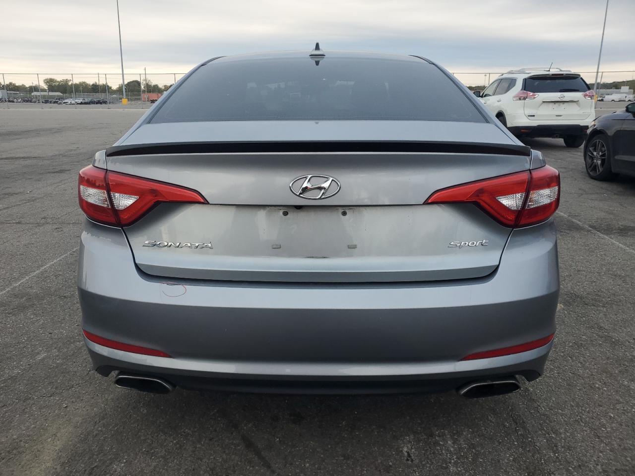 HYUNDAI SONATA SPORT