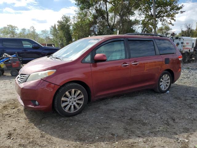 TOYOTA SIENNA XLE