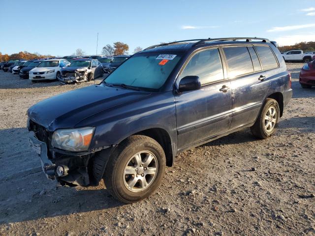 2004 TOYOTA HIGHLANDER #3309279620