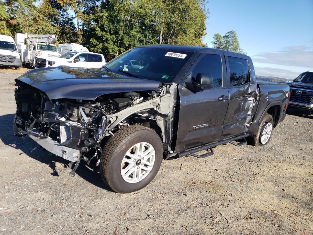 TOYOTA TUNDRA CREWMAX SR