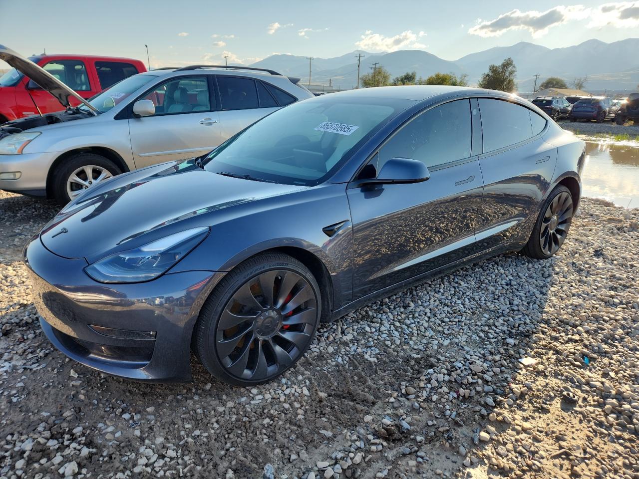 TESLA MODEL 3