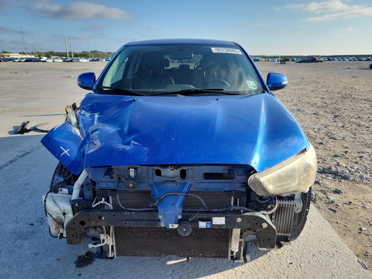 MITSUBISHI OUTLANDER ES