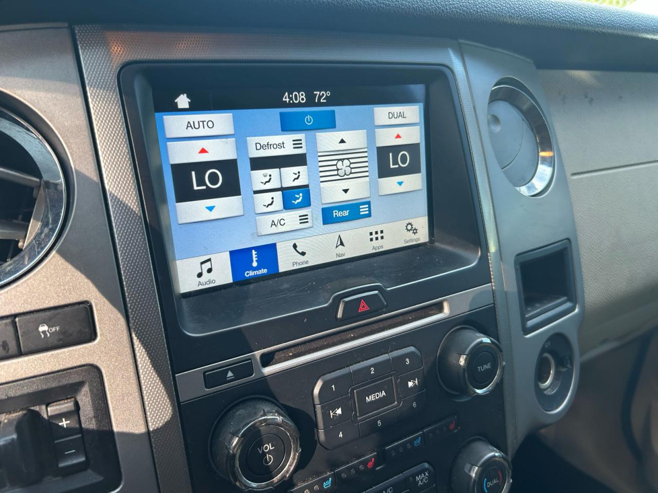 FORD EXPEDITION EL XLT