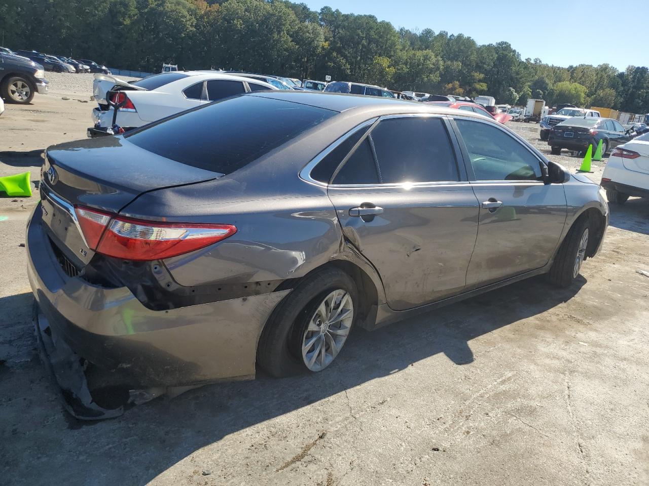 TOYOTA CAMRY LE