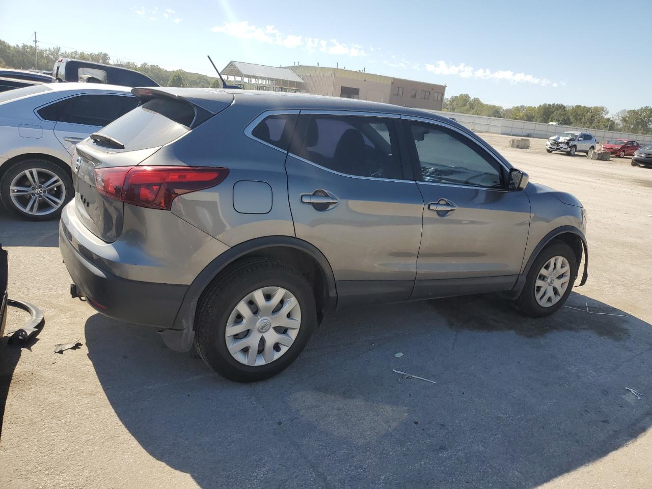 NISSAN ROGUE SPORT S