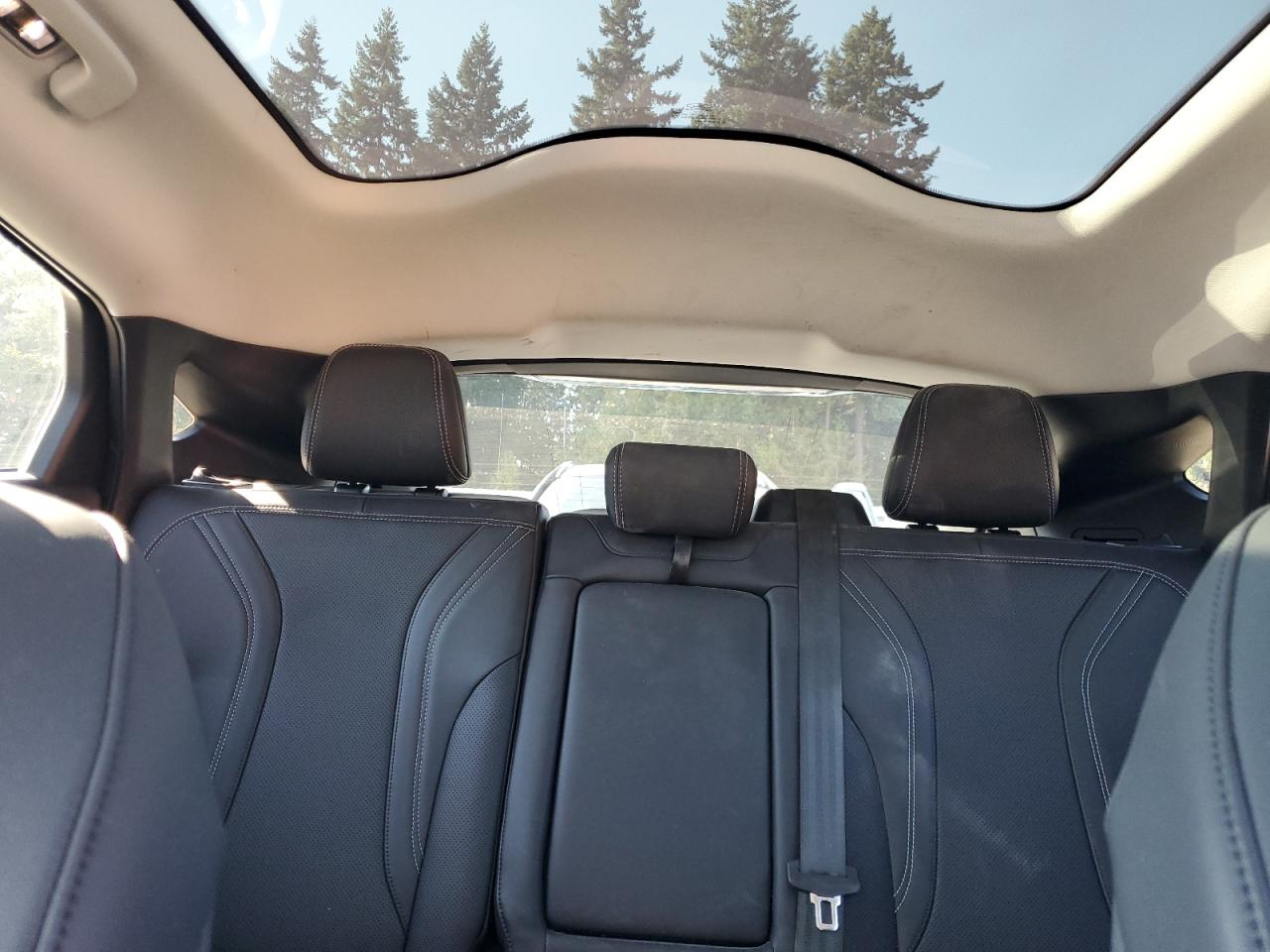 FORD MUSTANG PREMIUM