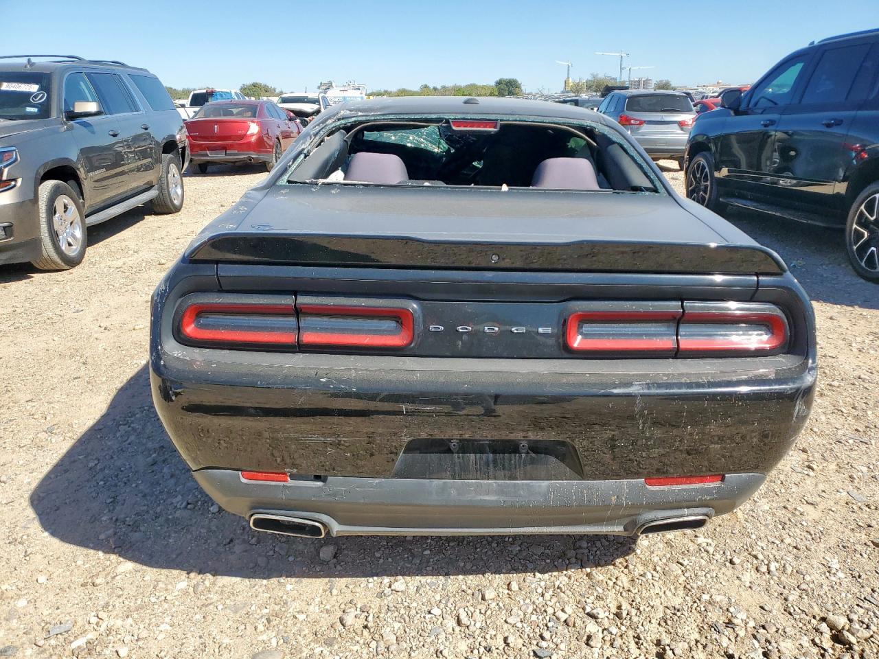 Lot #3318079366 2019 DODGE CHALLENGER