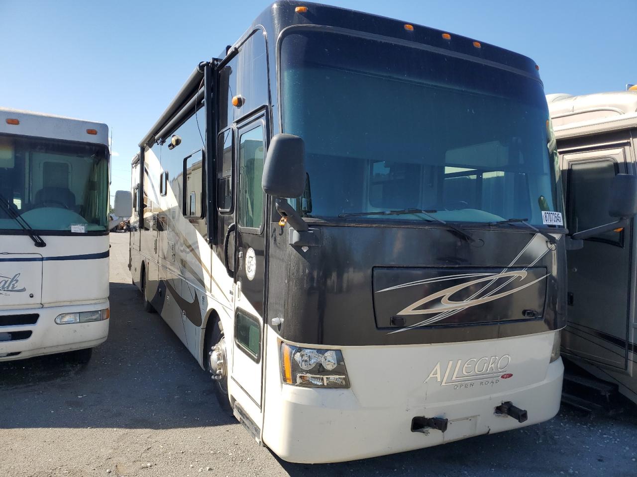 Lot #3284214549 2010 FREIGHTLINER CHASSIS XC