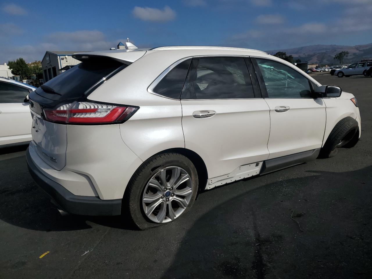 FORD EDGE TITANIUM