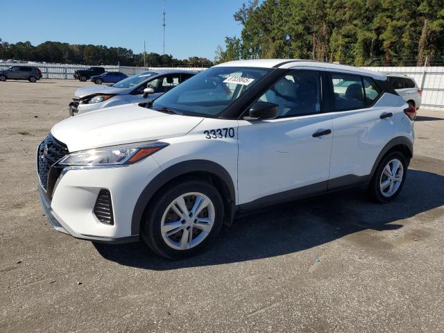 NISSAN KICKS S