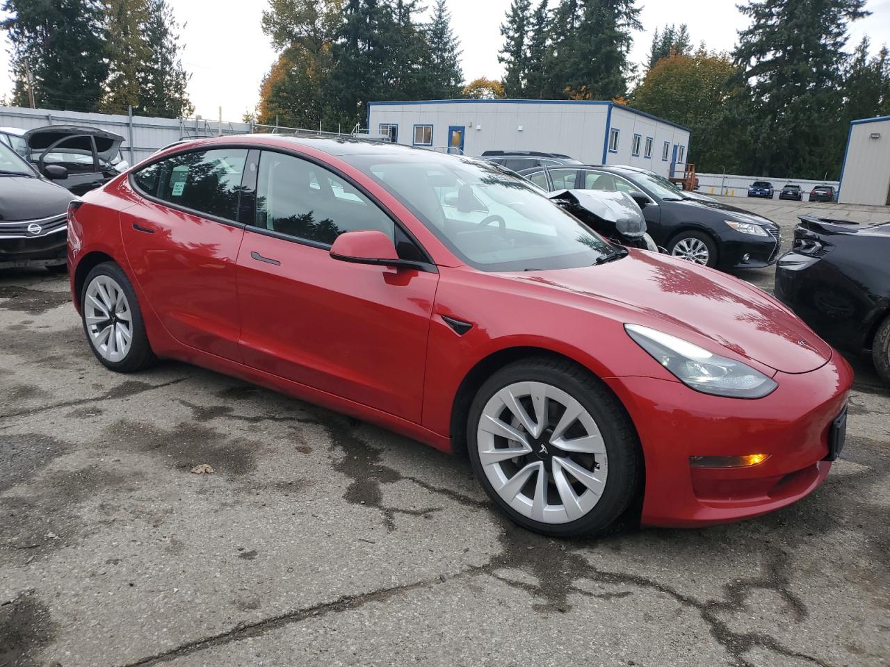 TESLA MODEL 3