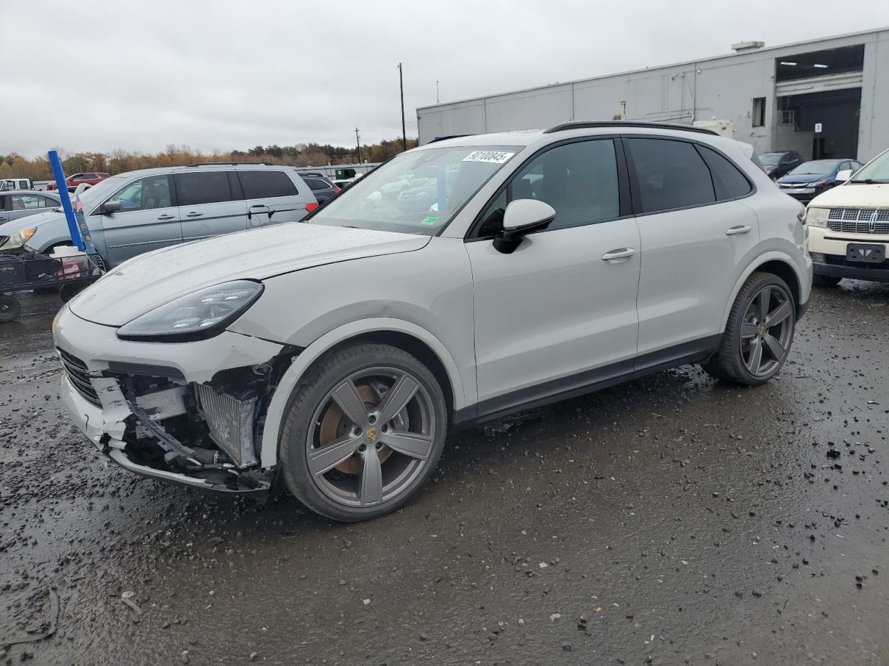 Lot #3301846374 2022 PORSCHE CAYENNE
