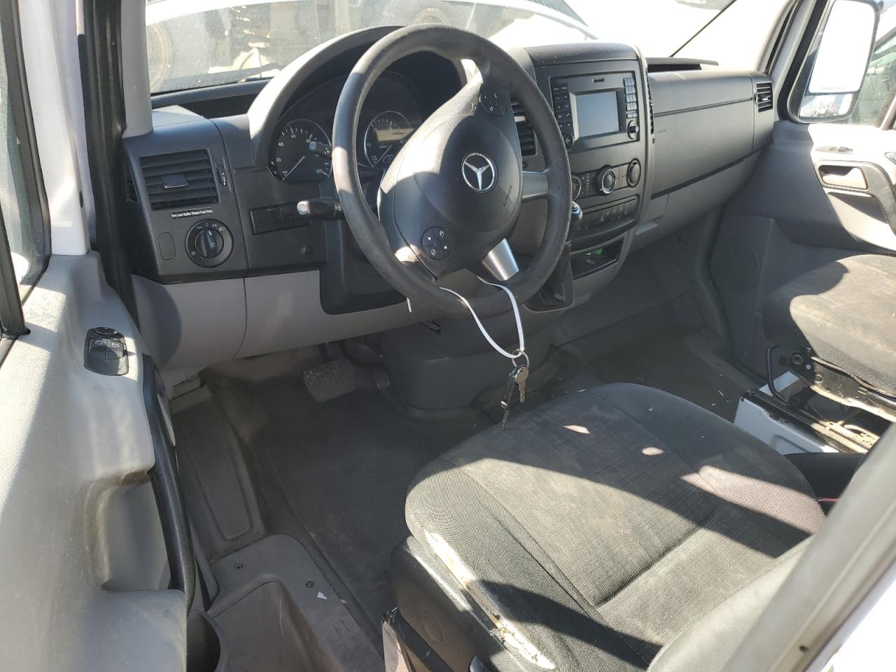 MERCEDES-BENZ SPRINTER 2500