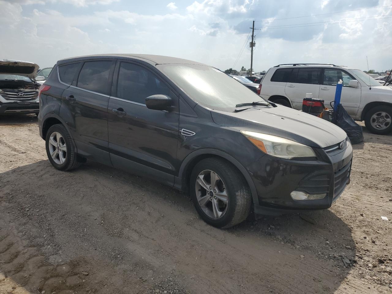 FORD ESCAPE SE