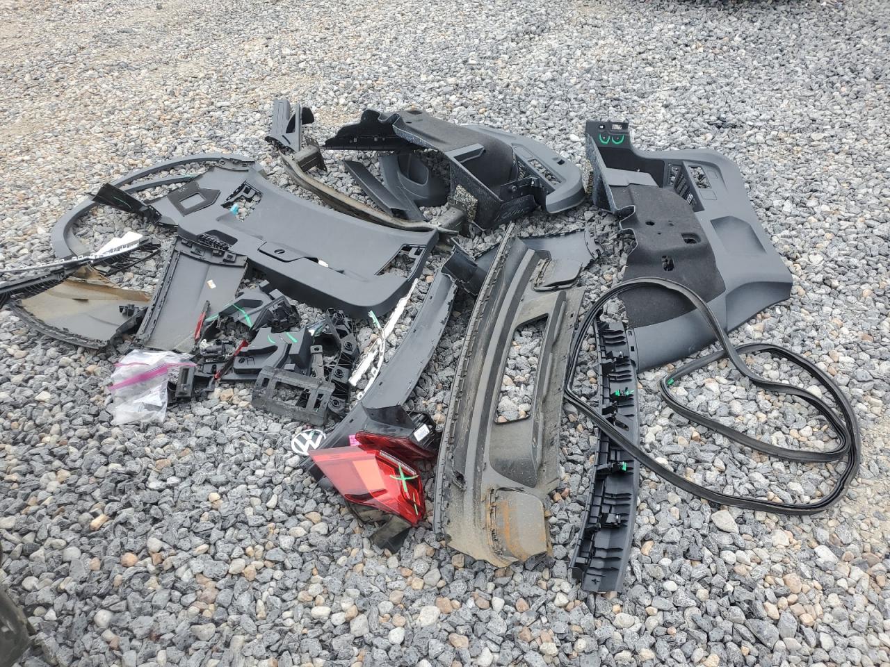 VOLKSWAGEN TIGUAN SE