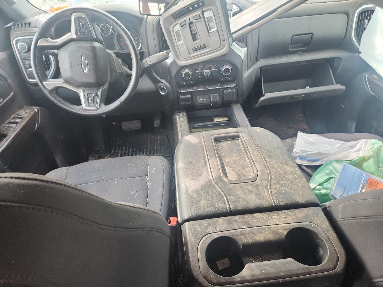 CHEVROLET SILVERADO C1500 RST