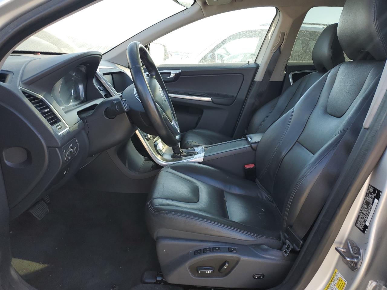 VOLVO XC60 T5 PREMIER