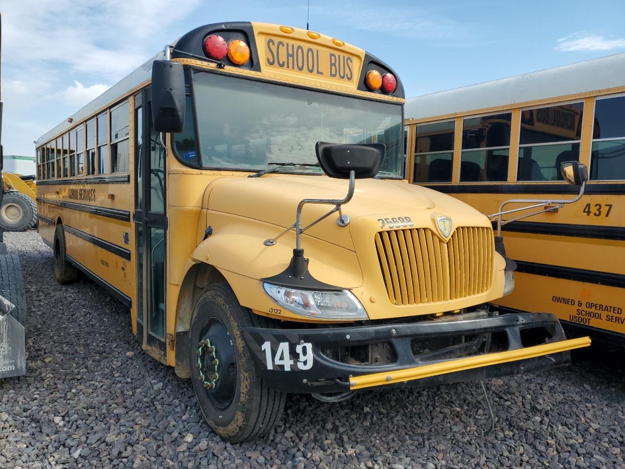 Lot #3290271227 2014 THOM CE SERIES SCHOOL