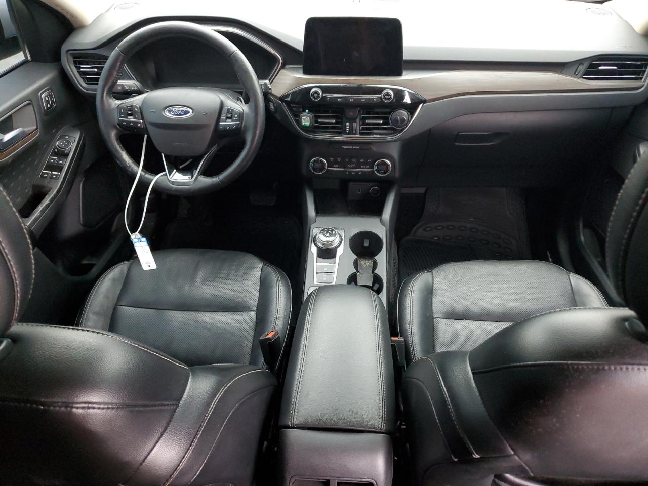 FORD ESCAPE TITANIUM