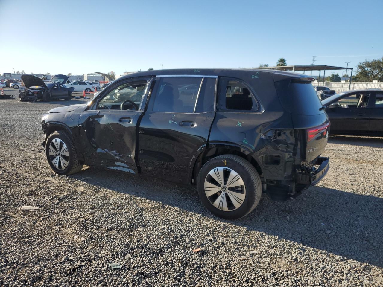 MERCEDES-BENZ EQB 250+