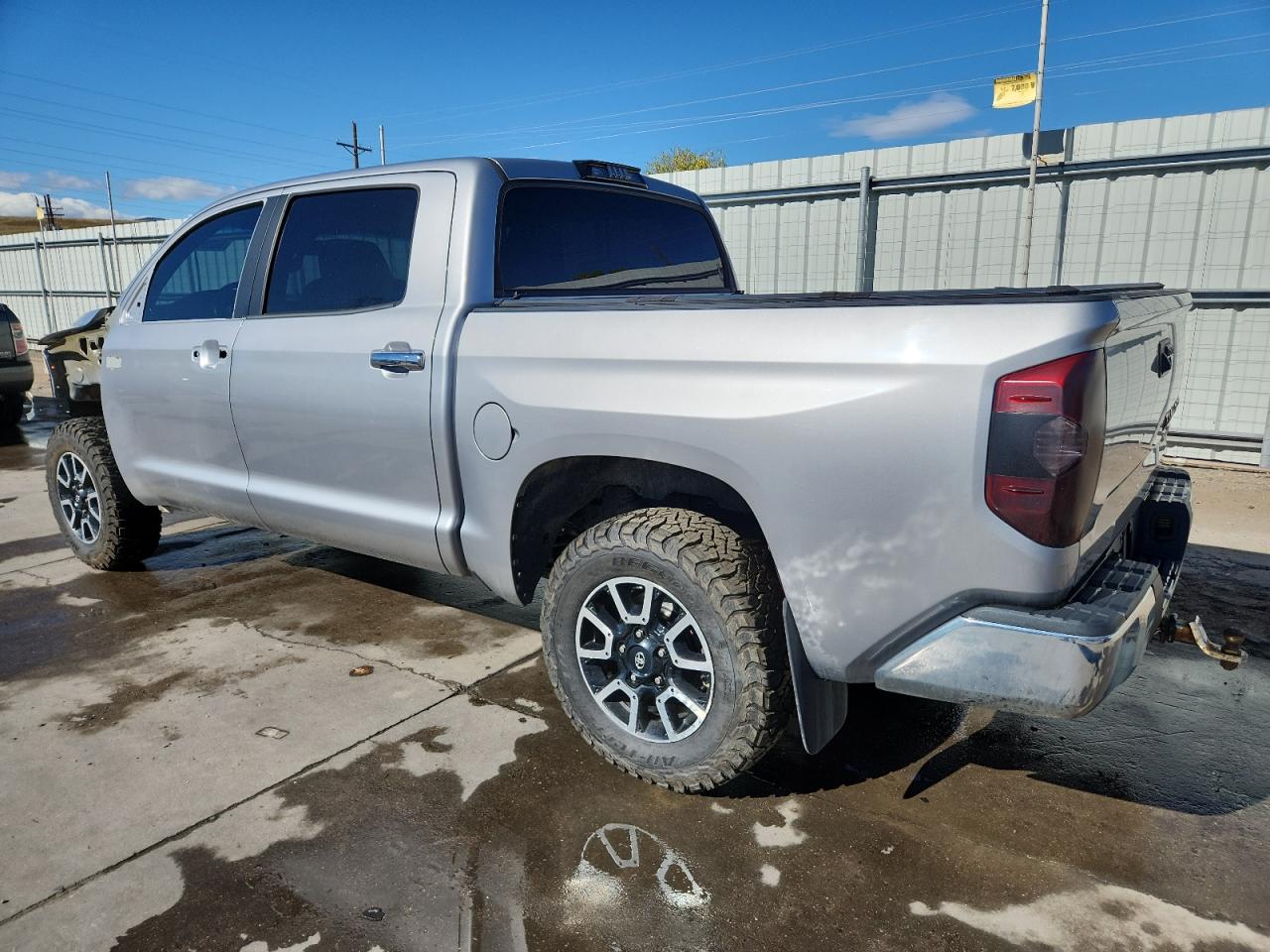 TOYOTA TUNDRA CREWMAX LIMITED
