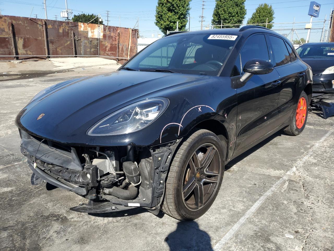 PORSCHE MACAN
